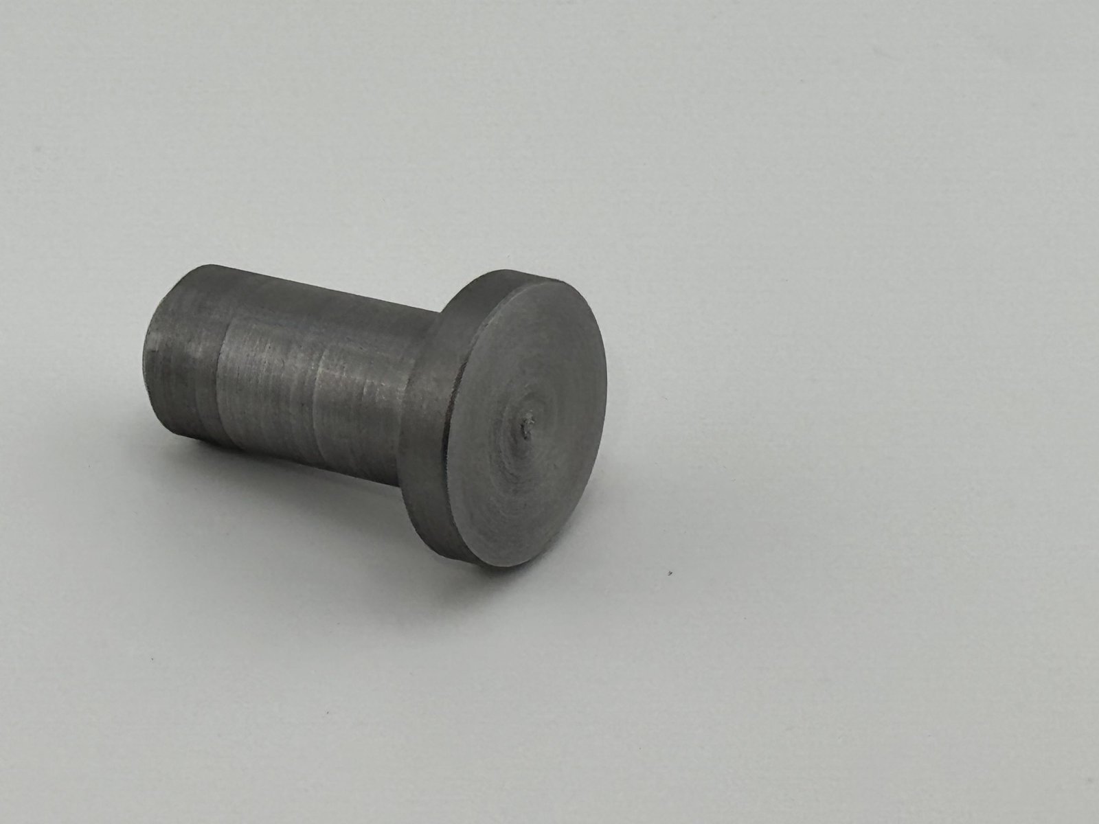 The images below illustrate a “before and after” transformation – showing how our team converts raw bar stock into a precision-engineered component commonly used within tractor systems and agriculture machinery. The images below illustrate a “before and after” transformation – showing how our team converts raw bar stock into a precision-engineered component commonly used within tractor systems and agriculture machinery.